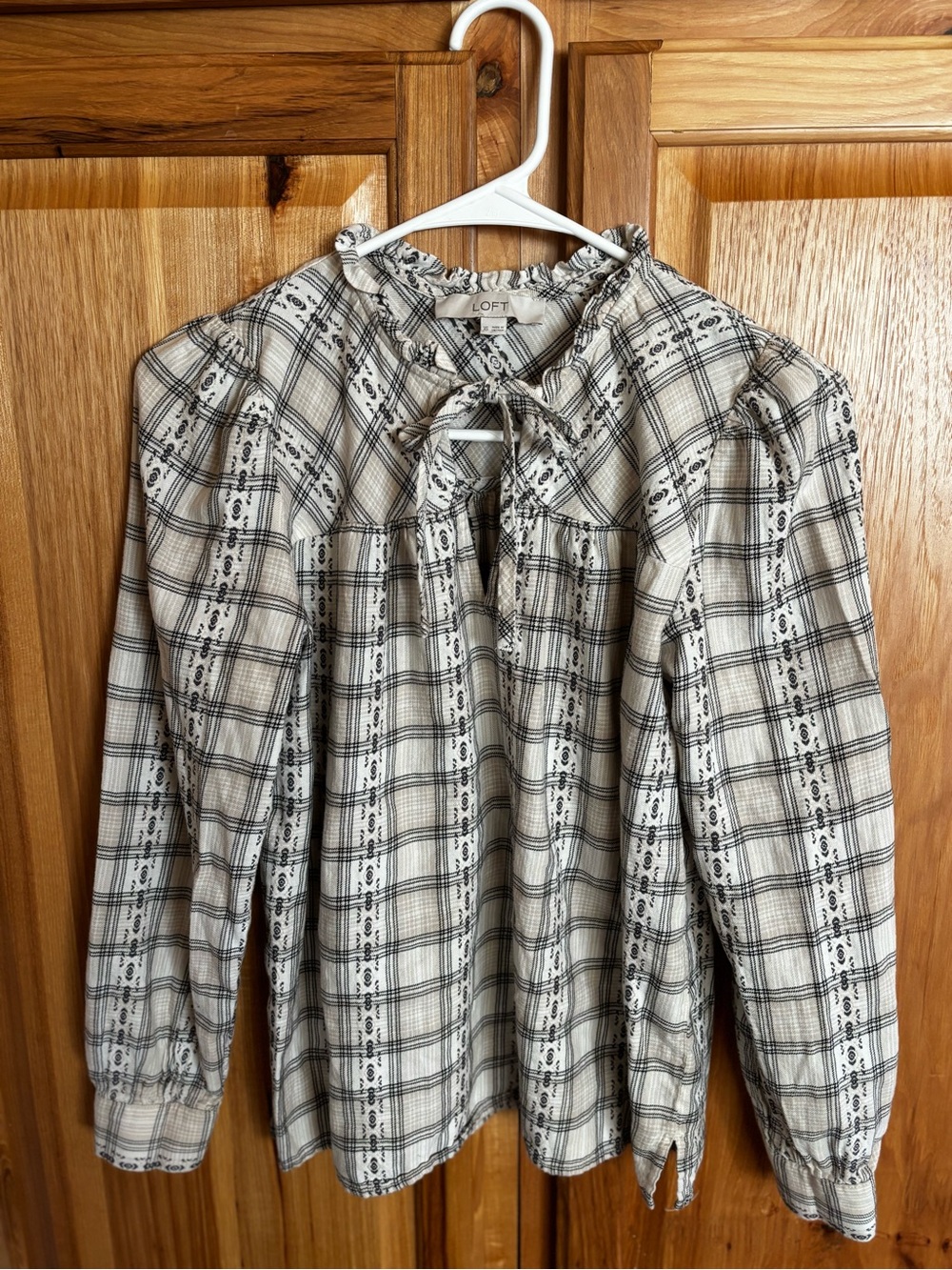 LOFT Cream and Black Plaid Tie-Neck Blouse - SZ Xsmall